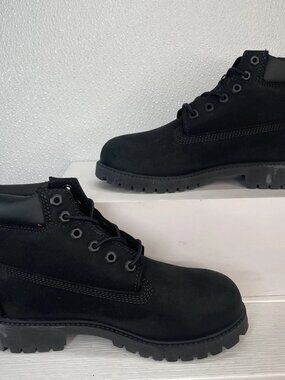 Timberland Youth Size 3 Premium 6 inch Waterproof Boot Black Nubuck Lace up